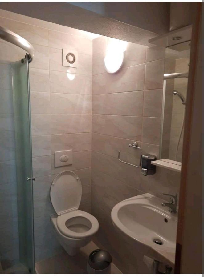 Vila Doris Baška Voda Exterior foto